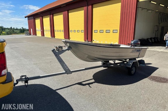 2001 Linder Sportsmann 400 båt med henger og motor